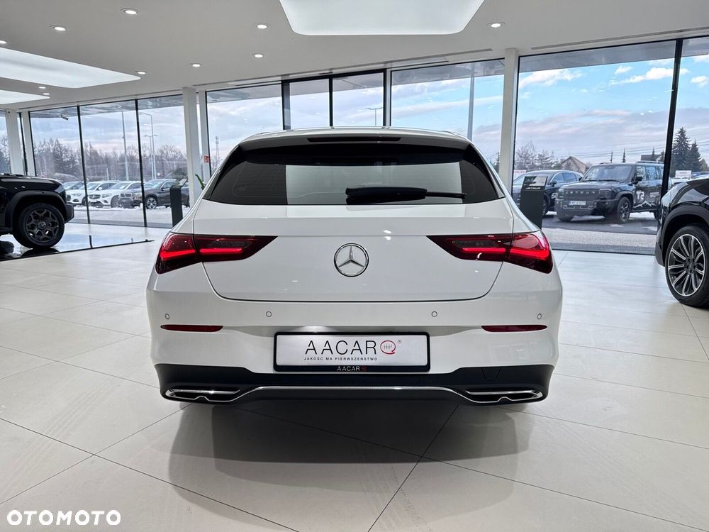 Mercedes-Benz CLA - 4