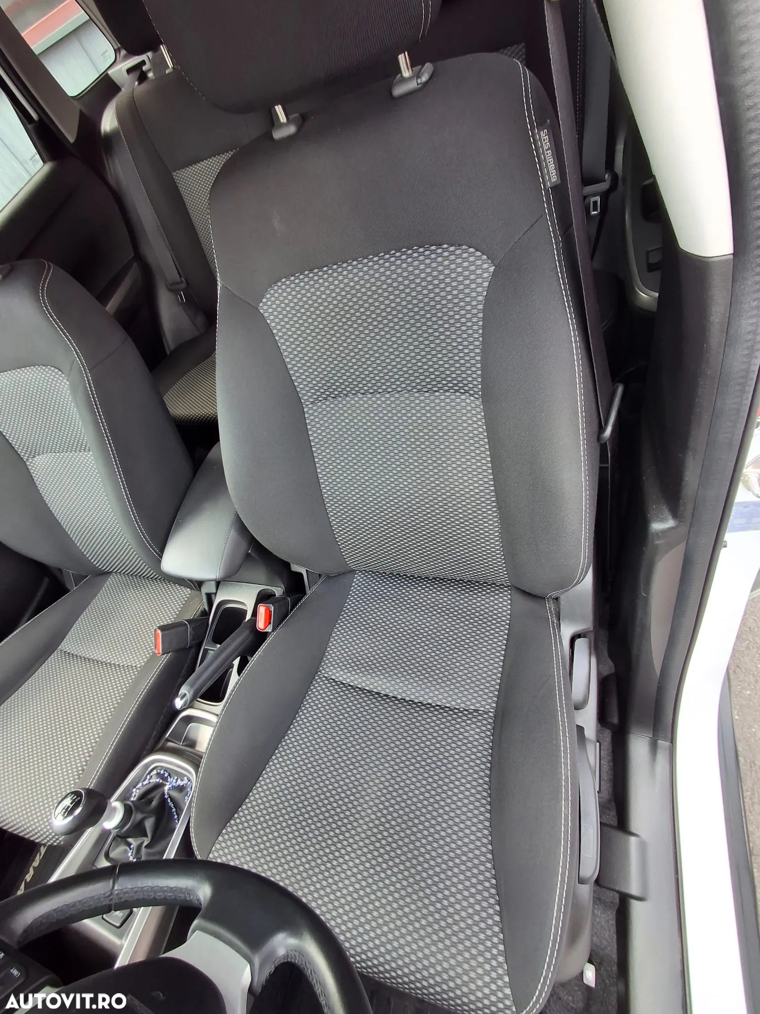 Suzuki Vitara 1.4 Boosterjet MHEV Passion - 12
