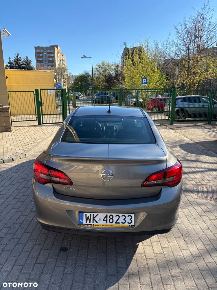 Opel Astra 1.6 EU6 - 4