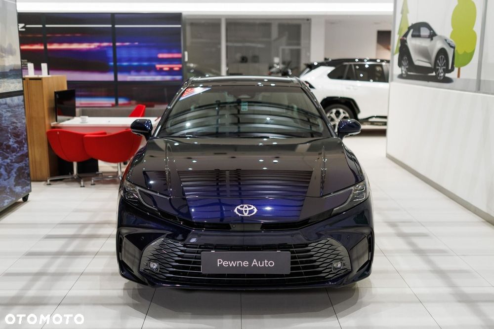 Toyota Camry - 3
