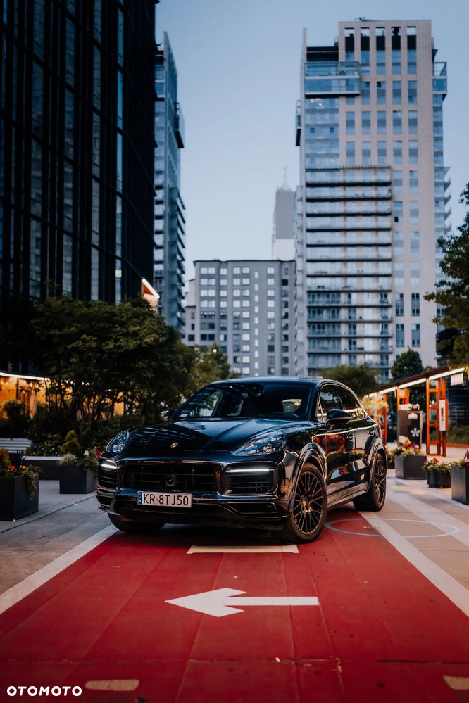 Porsche Cayenne GTS - 16