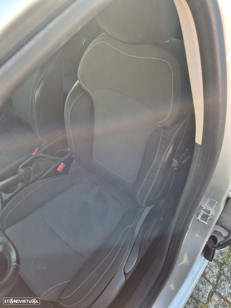 Renault Mégane dCi 95 FAP Paris Business - 6
