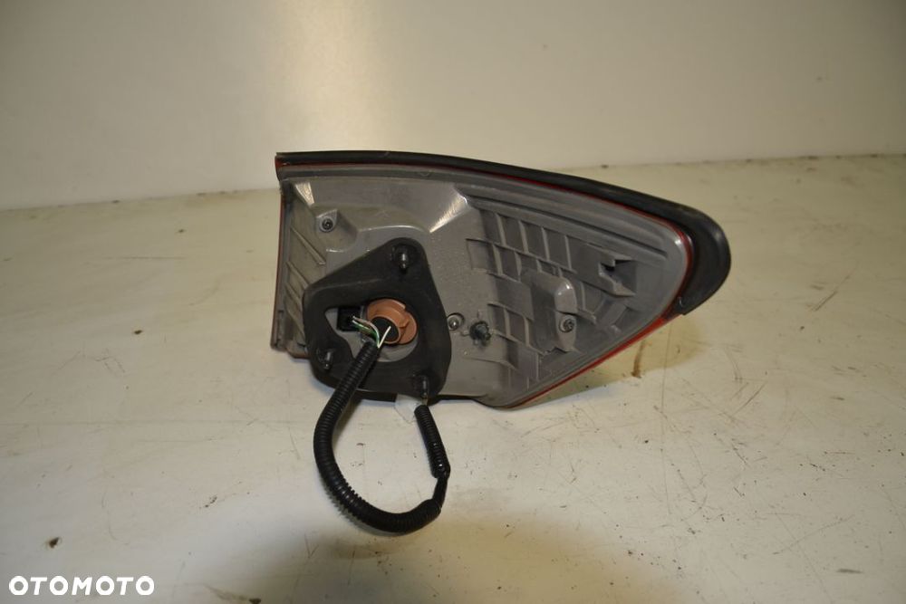 Lampa tył prawa lewa polift  lexus is 220d is250 is350 - 3