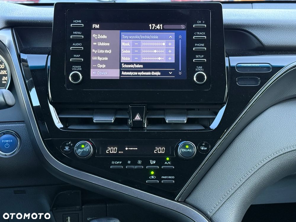 Toyota Camry 2.5 Hybrid Comfort CVT - 11