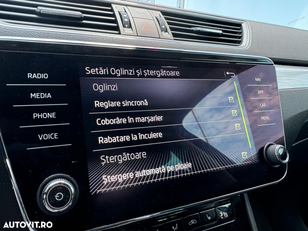 Skoda Superb 1.4 TSI DSG Ambition - 27