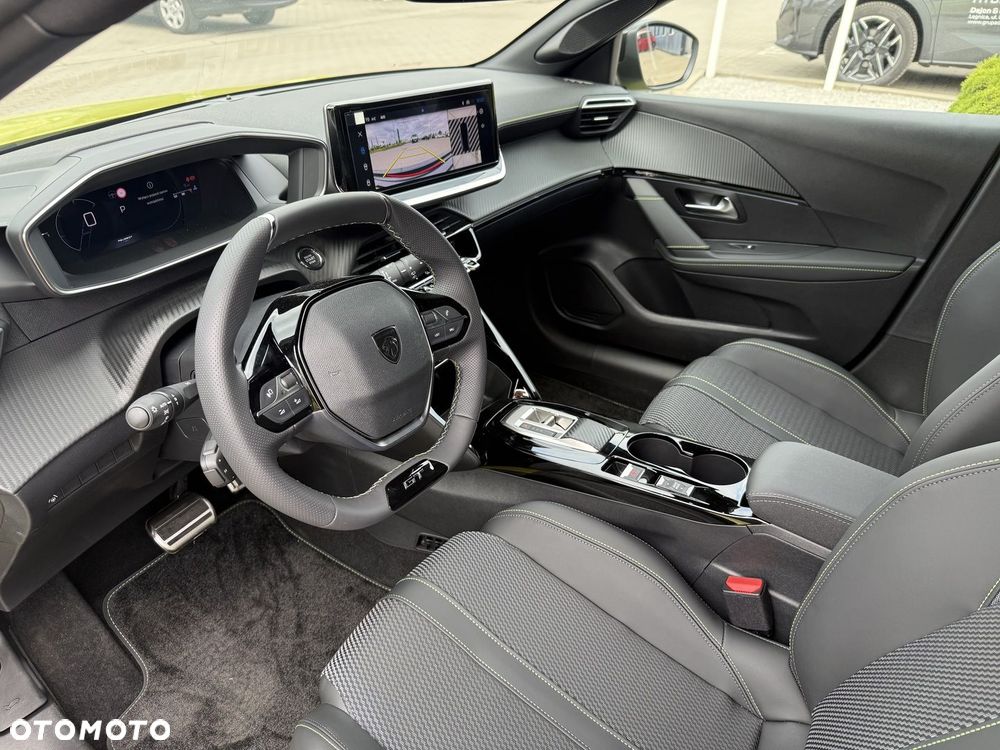 Peugeot 208 1.2 mHEV GT - 11