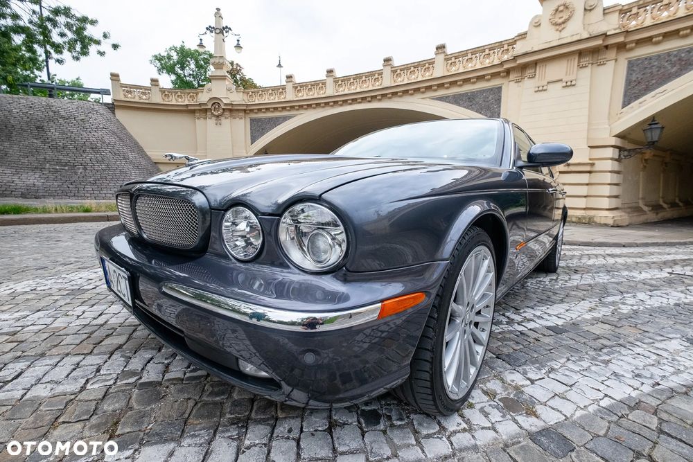 Jaguar XJR 4.2 - 5