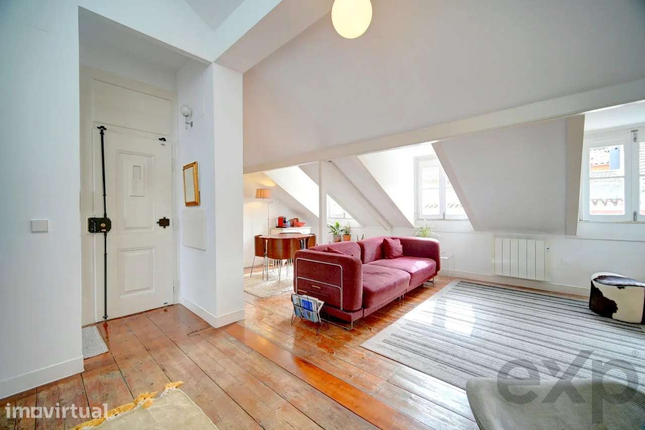 Apartamento T1 - Viver por cima de Lisboa, a dois passos do Largo do C - Grande imagem: 2/16