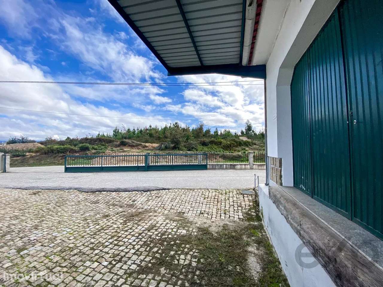 Armazém com Potencial Único de Expansão Empresarial - Grande imagem: 4/22