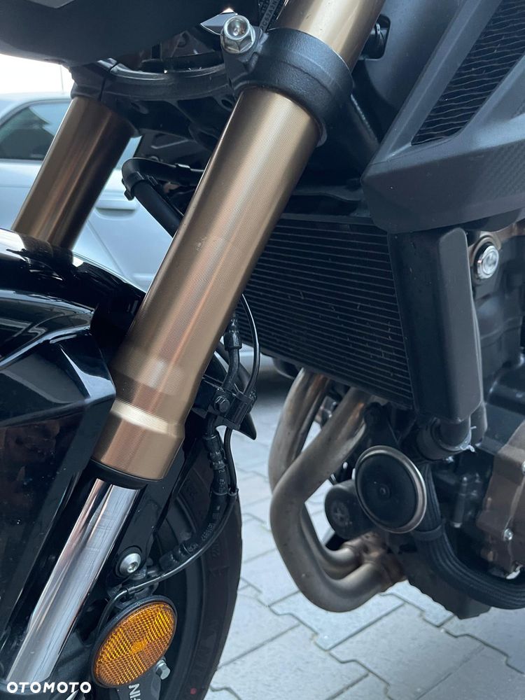 Honda CB - 9