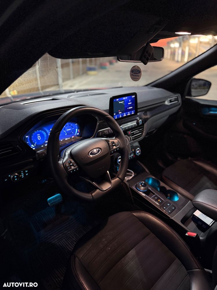 Ford Kuga - 8