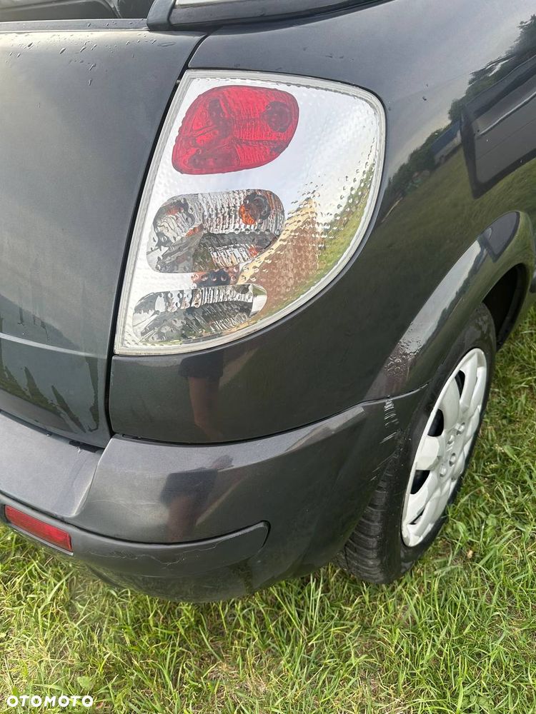 Citroën C3 Pluriel 1.4i - 18