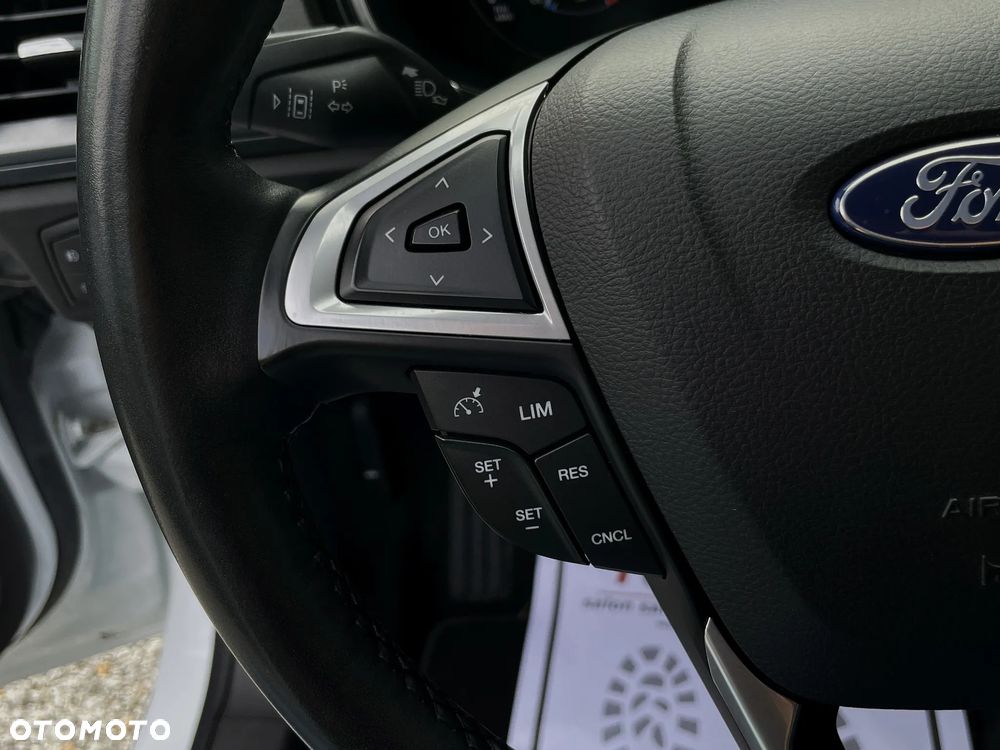 Ford Mondeo SW 1.5 EcoBoost Titanium - 23