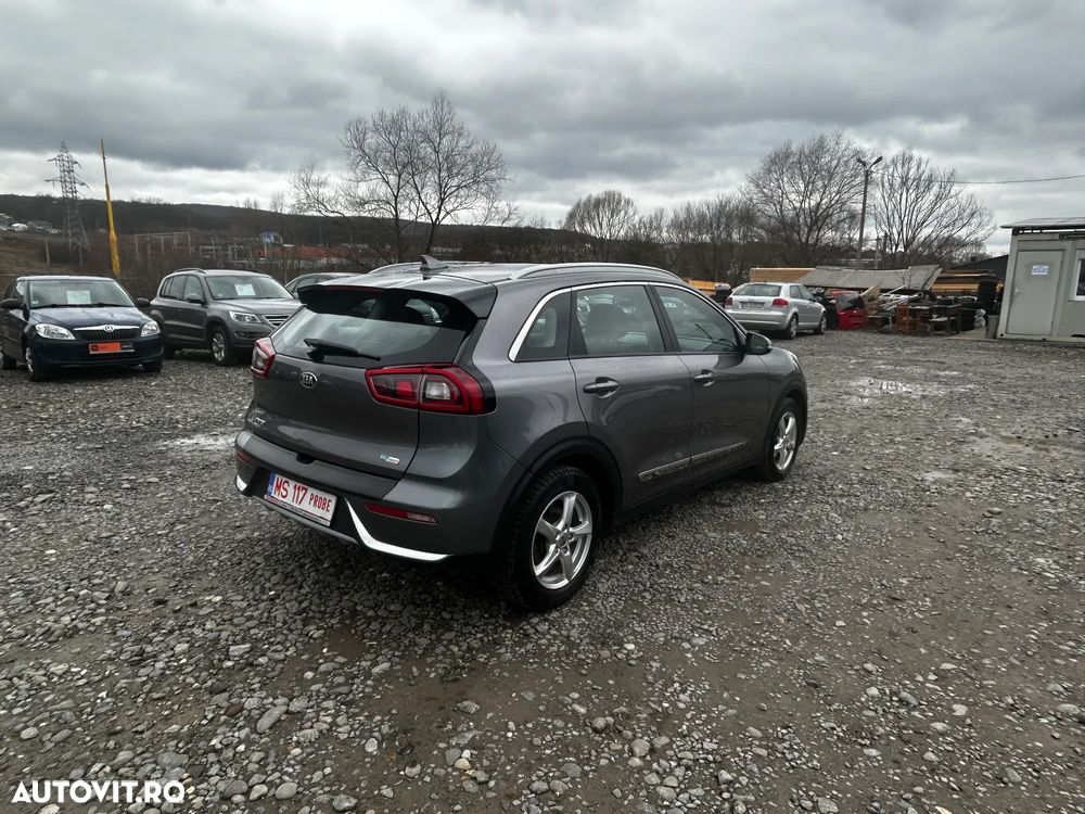 Kia Niro 1.6 GDI PHEV 2WD Aut. Vision - 7