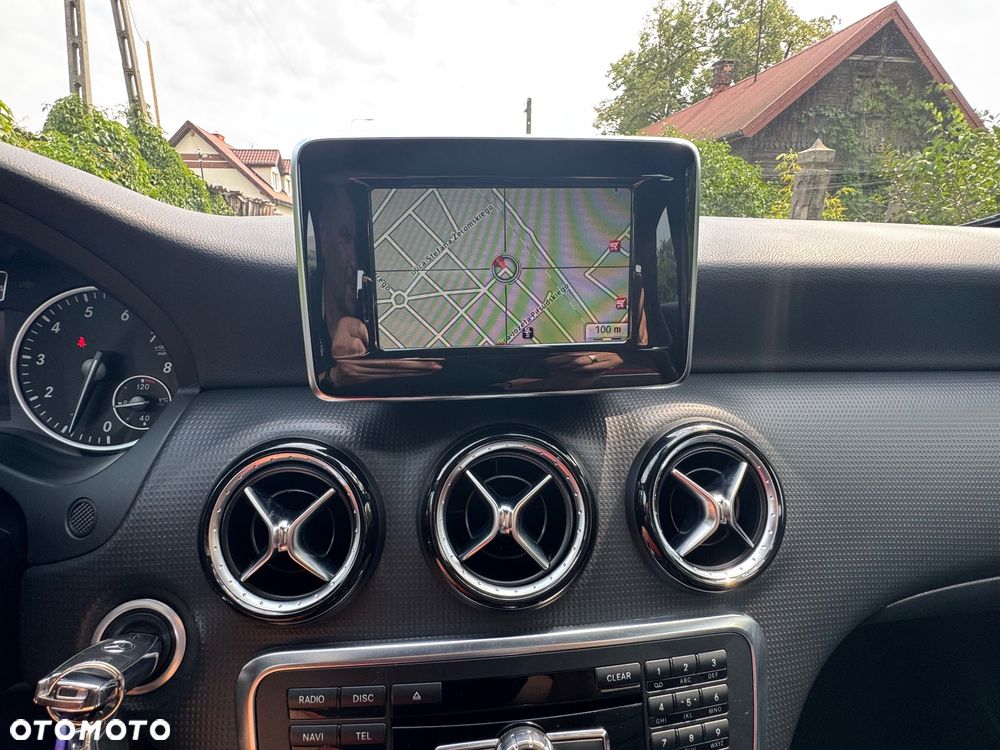 Mercedes-Benz Klasa A 180 BlueEfficiency Edition Style - 26