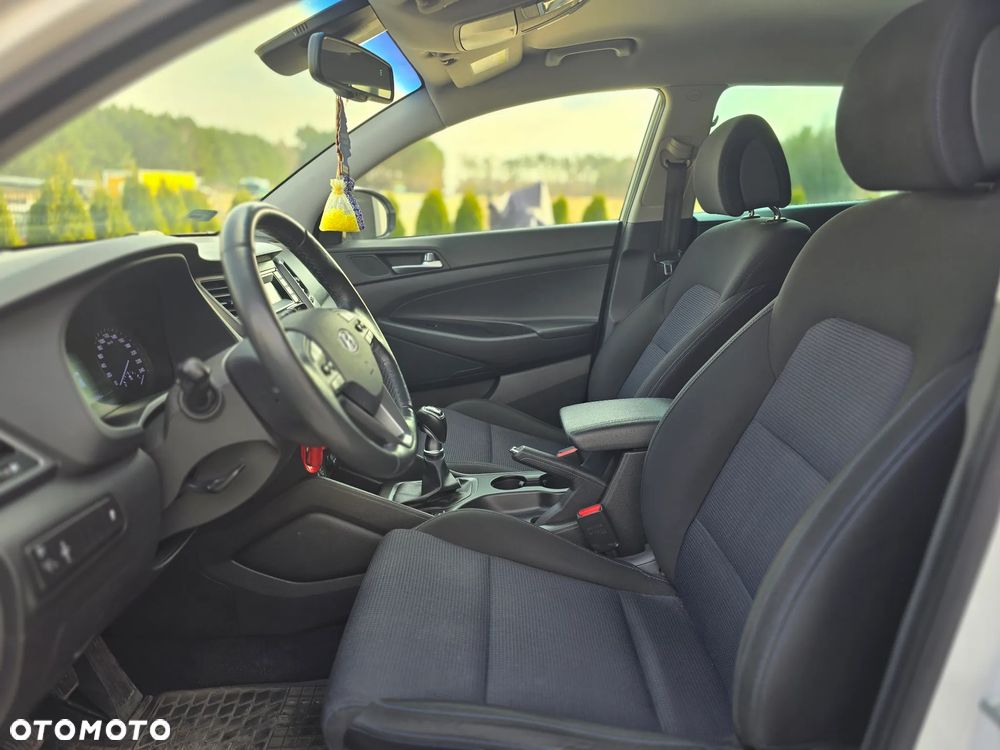 Hyundai Tucson 1.6 GDi Comfort 2WD - 26