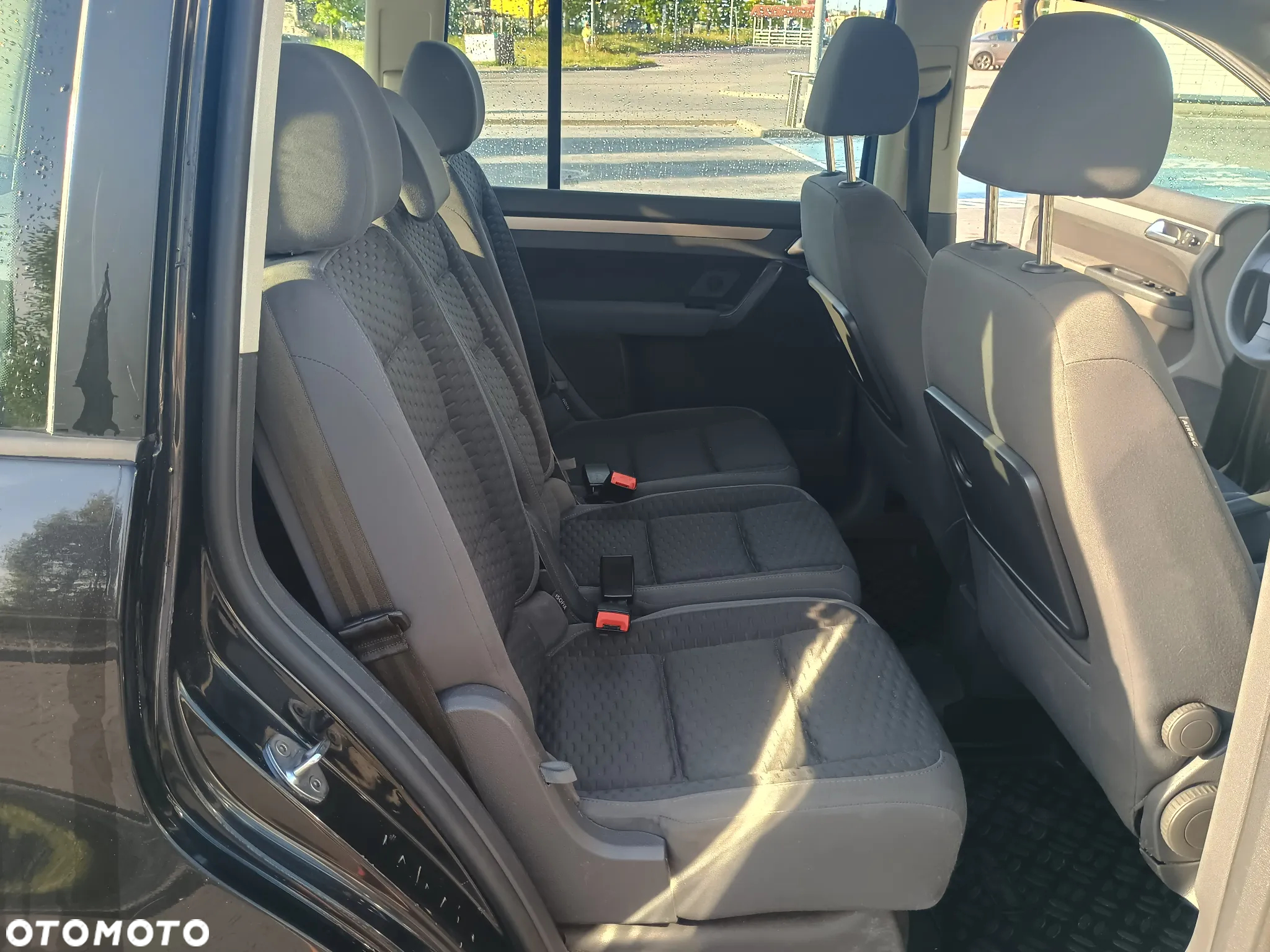 Volkswagen Touran 2.0 TDI DPF Comfortline - 13