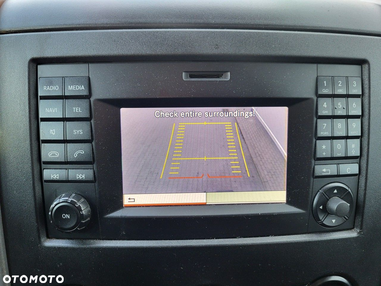 Mercedes-Benz Sprinter - 25