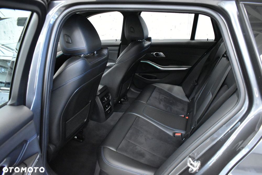 BMW Seria 3 - 23