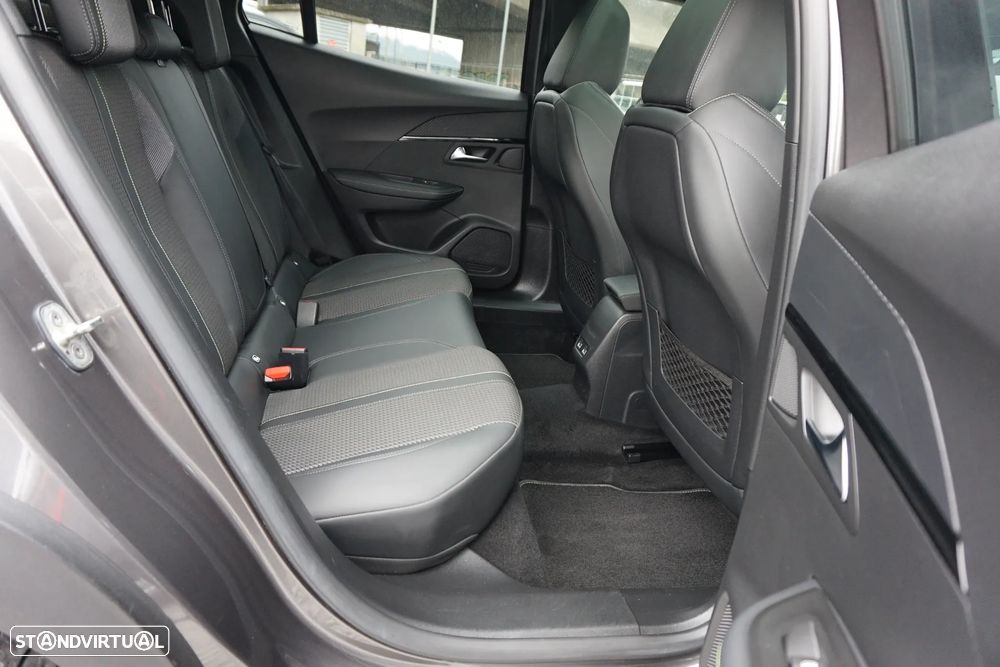 Peugeot 2008 1.5 BlueHDi GT Line EAT8 - 17