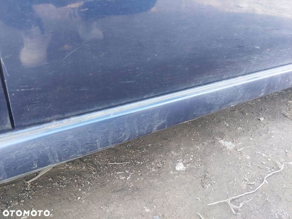 DRZWI KOMPLETNE PRAWY PRZÓD KIA CERATO I 1C - 3