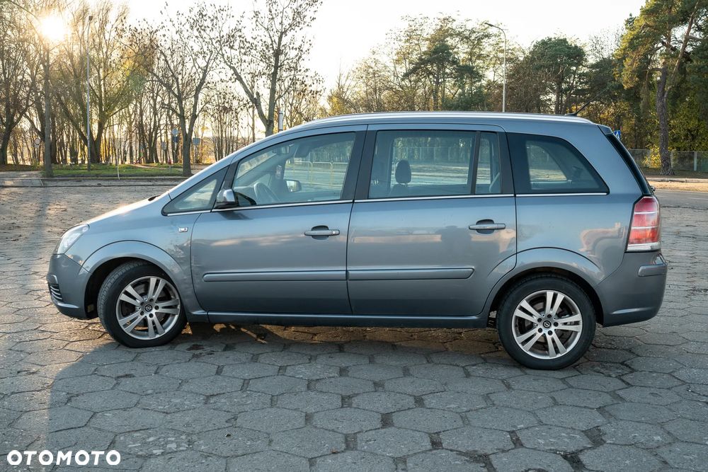 Opel Zafira 1.9 CDTI Cosmo - 12