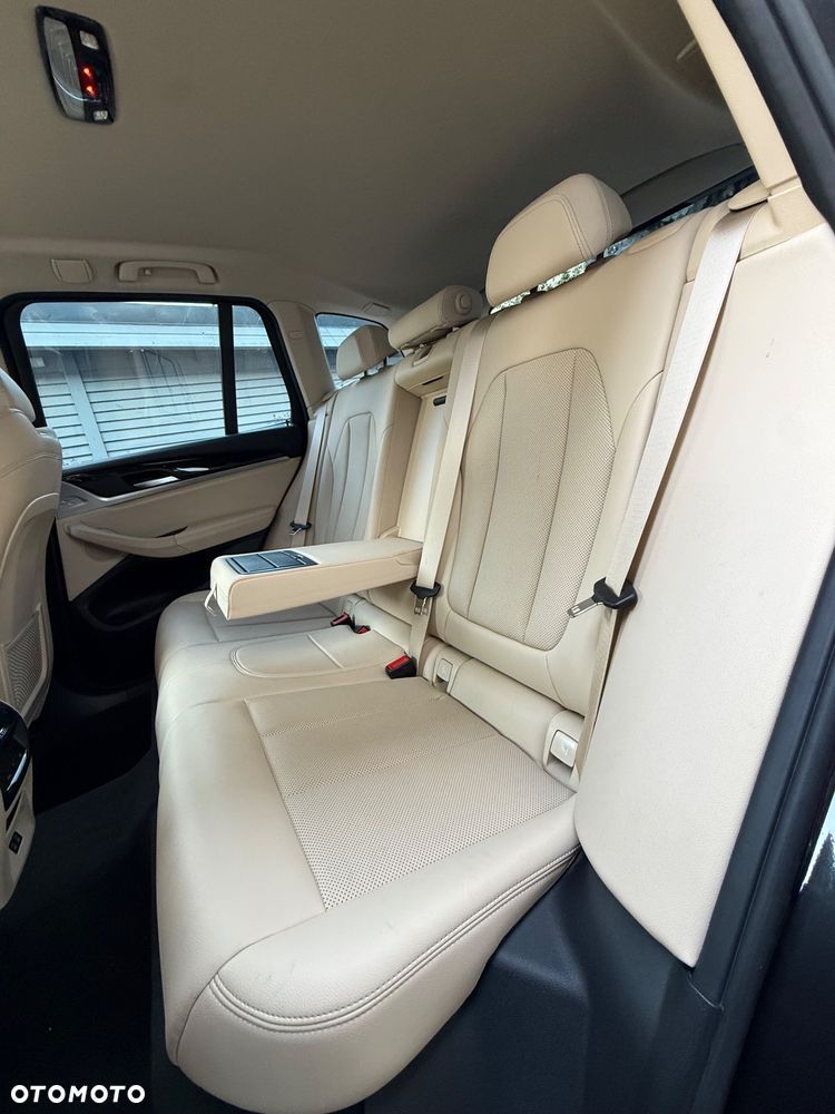 BMW X3 sDrive18d MHEV Business Edition sport - 25