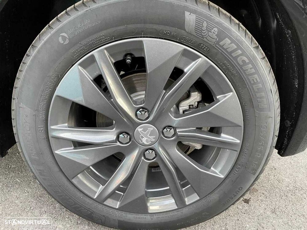 Peugeot e-208 50 kWh Active - 17