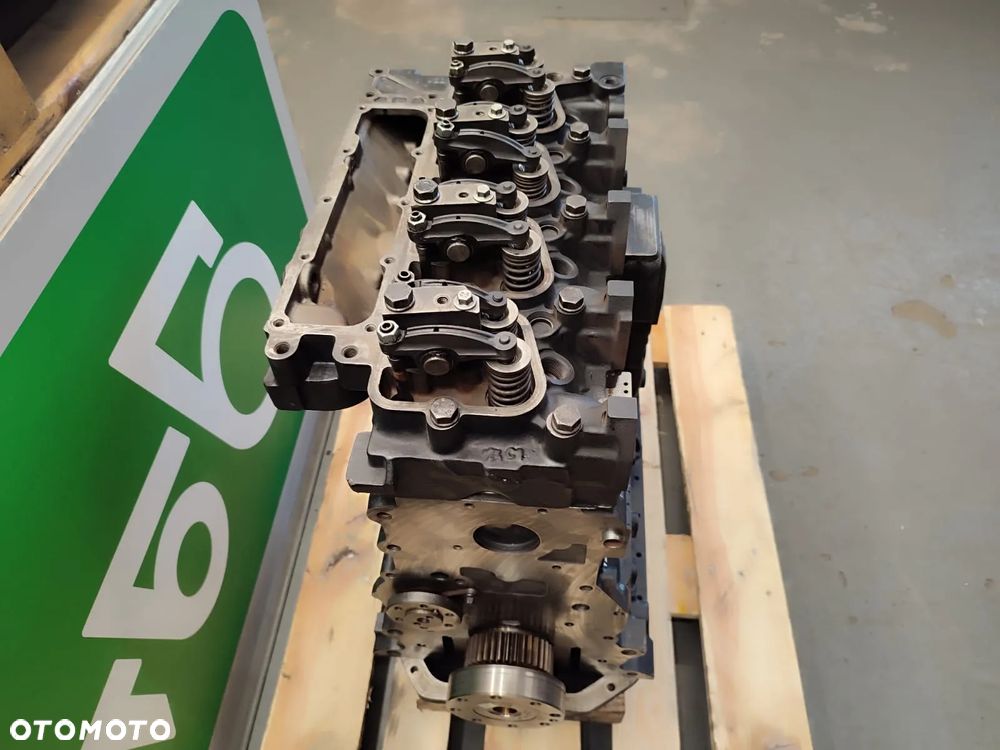 Silnik F4GE CASE 580 - 8