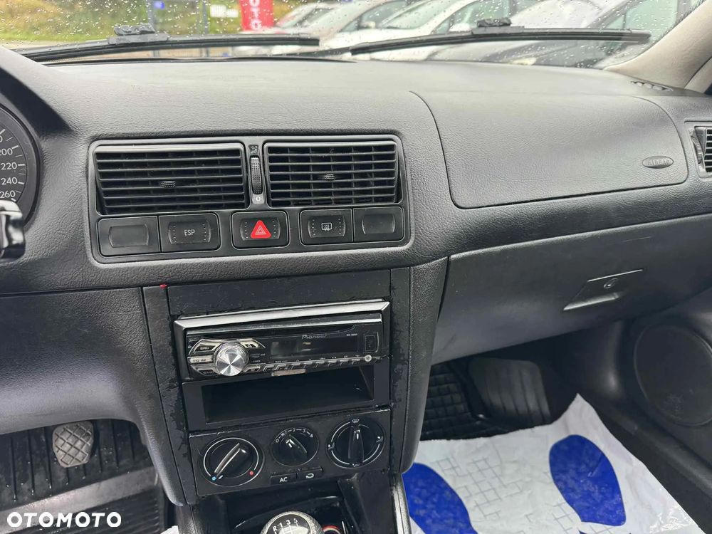 Volkswagen Golf IV 1.6 Trendline - 14