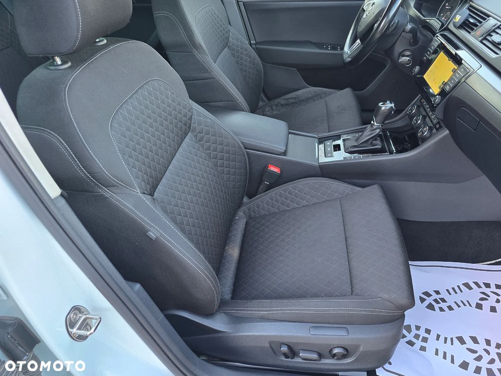 Skoda Superb 2.0 TDI DSG Ambition - 19