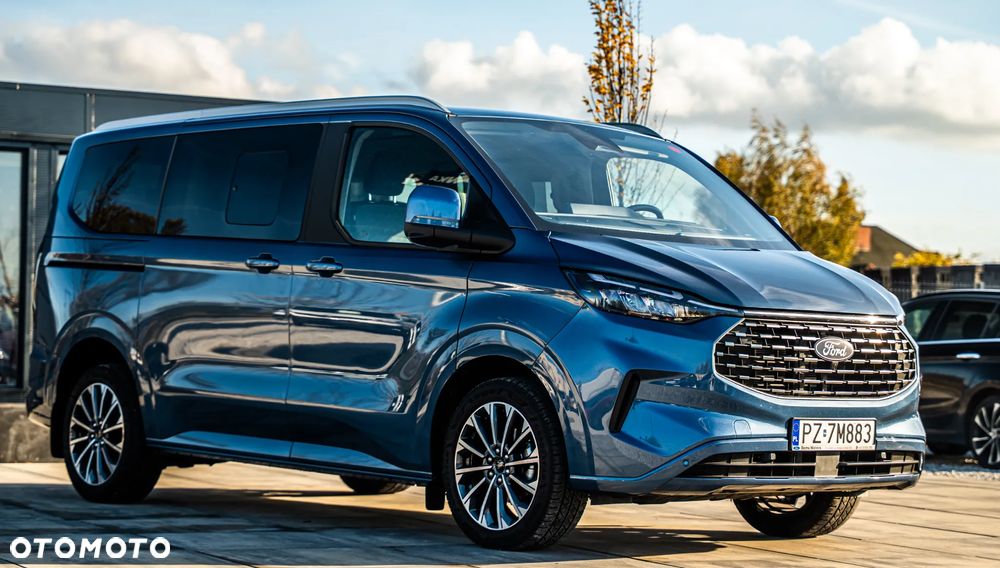 Ford Tourneo Custom - 4