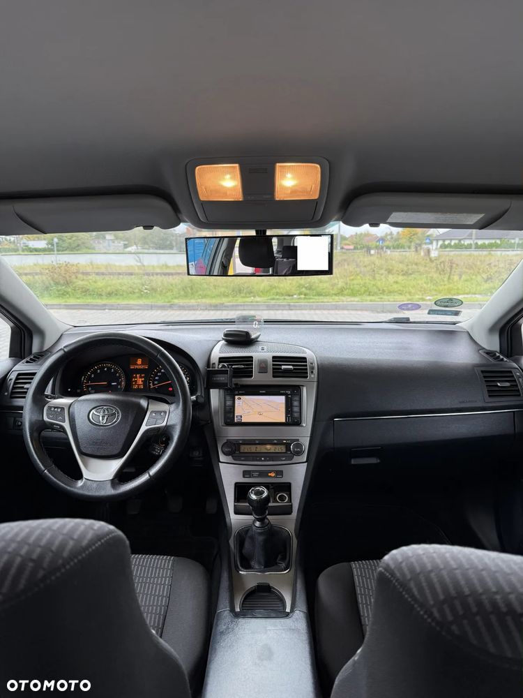 Toyota Avensis 1.8 Sol - 5