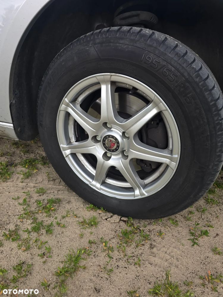 Volkswagen Caddy 2.0 TDI DSG - 6