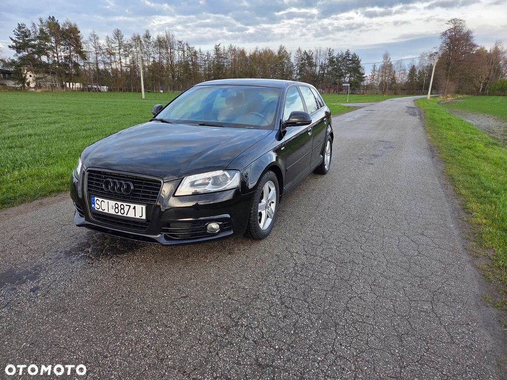 Audi A3 Sportback 1.6 TDI DPF S line Sportpaket - 1
