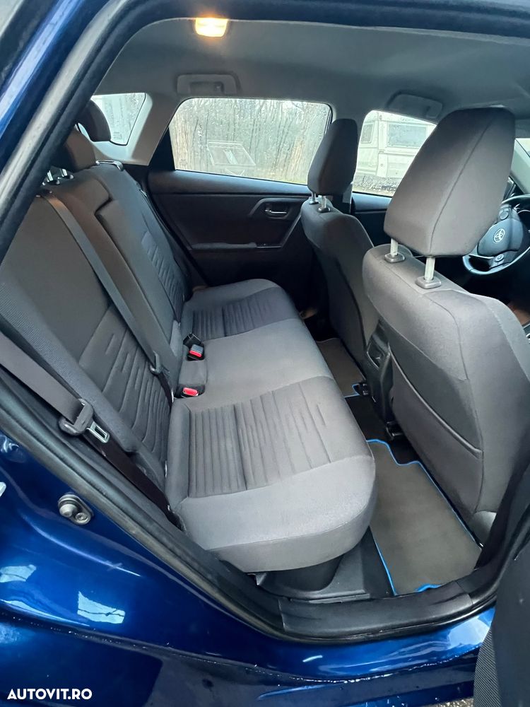 Toyota Auris - 10