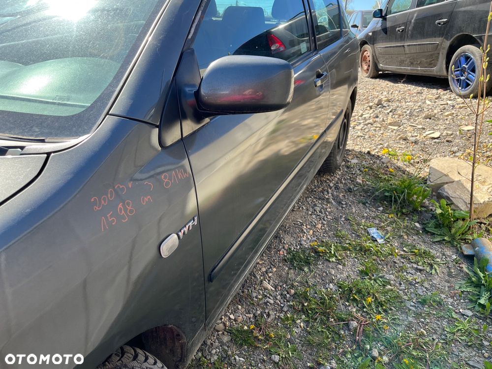 Maska Toyota Corolla E12 - 3