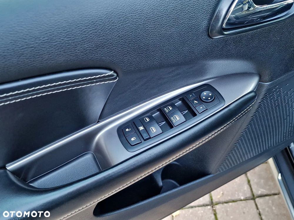 Fiat Freemont 2.0 Multijet 16V DPF Automatik Allrad Cross - 24