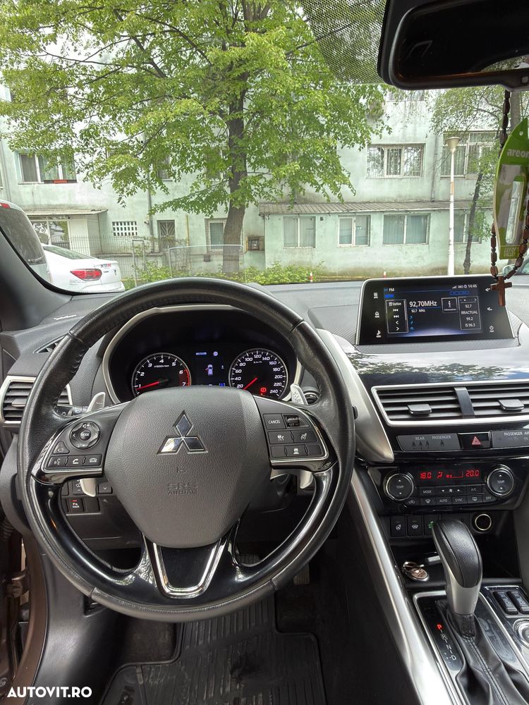 Mitsubishi Eclipse-Cross - 13