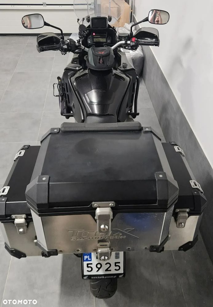 Honda VFR - 14