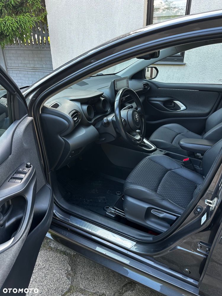 Toyota Yaris - 7