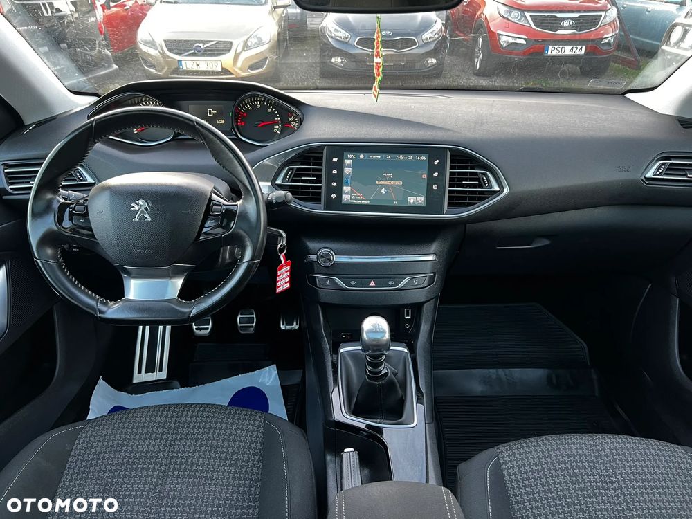 Peugeot 308 - 6