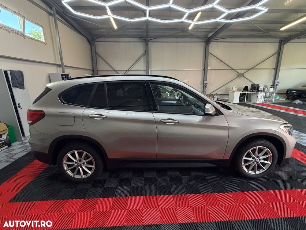 BMW X1 xDrive20d AT - 8