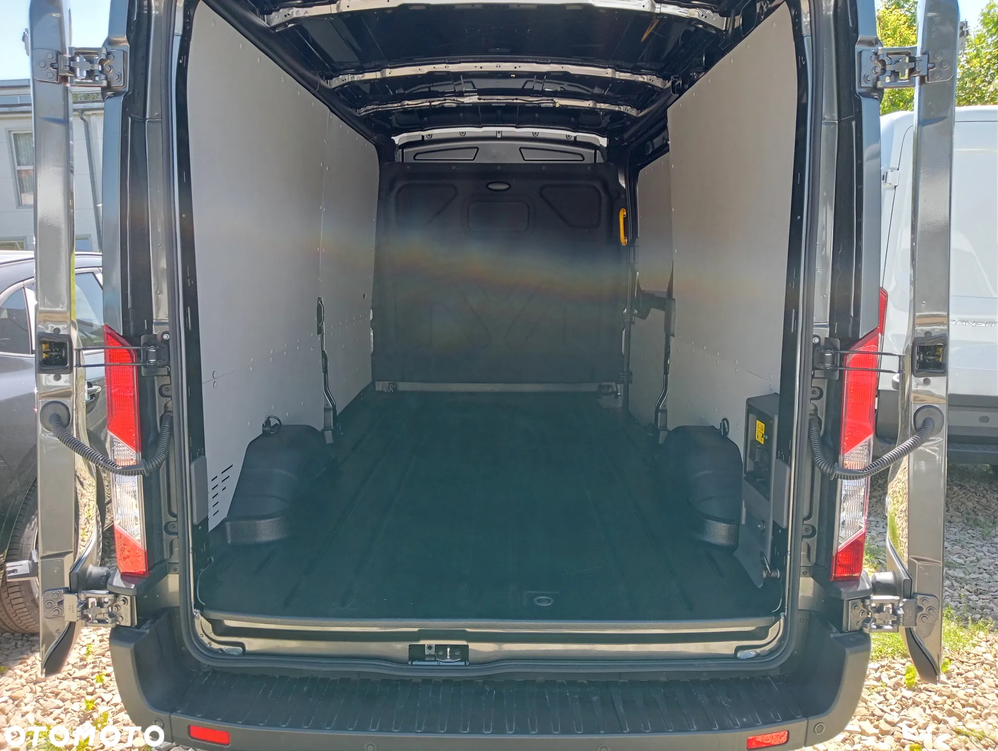 Ford E-transit - 20