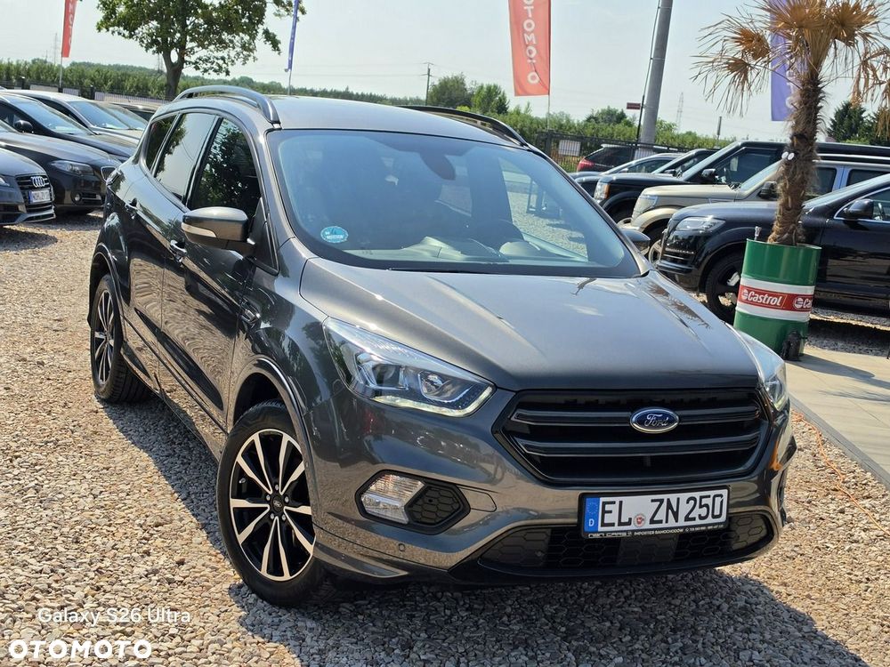 Ford Kuga 1.5 EcoBoost 2x4 ST-Line - 9