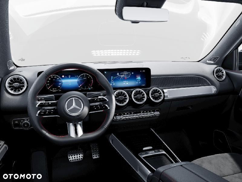 Mercedes-Benz GLB - 6