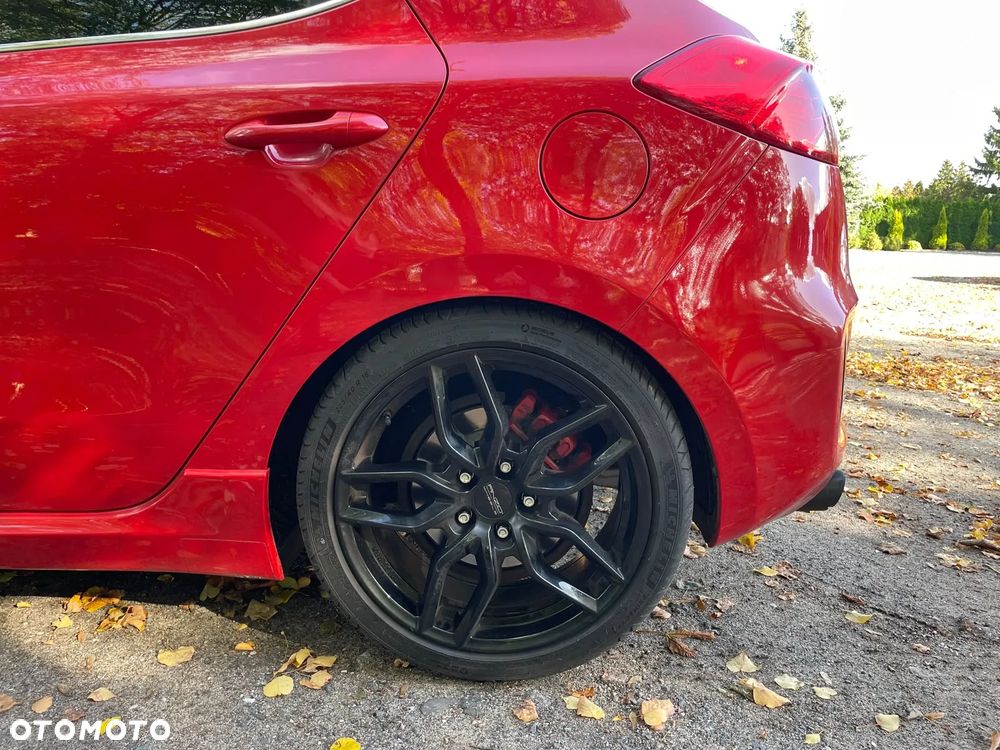 Kia Ceed - 8