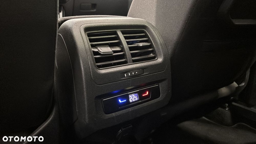 Volkswagen Touran 1.5 TSI EVO Highline DSG - 21