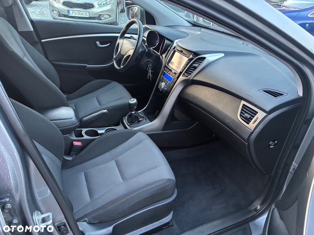 Hyundai i30 1.6 Style - 11