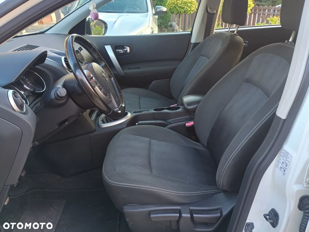 Nissan Qashqai - 11